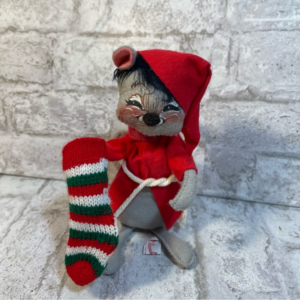Vintage Annalee Christmas Mouse Sleepy with Knitted Stocking 1989